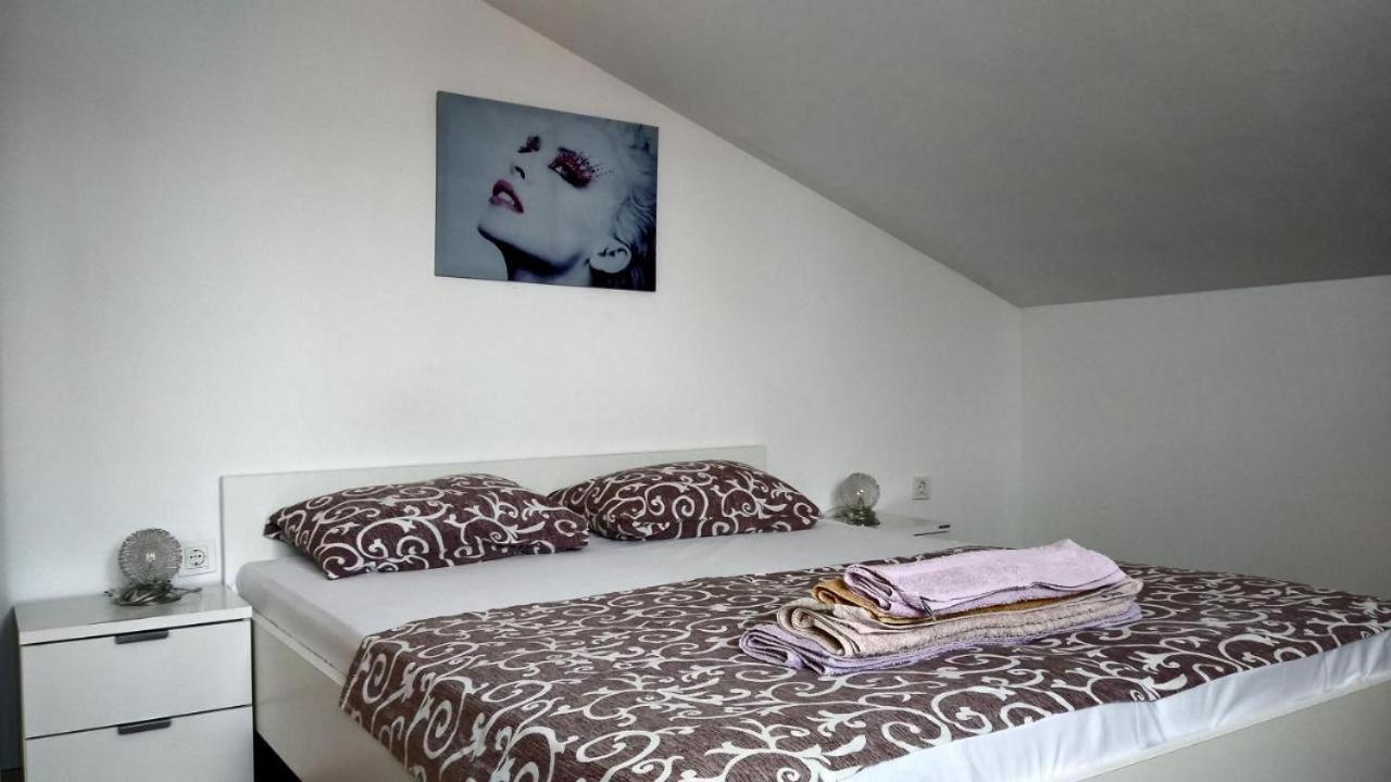 Premium Apartments Adore โนวาลยา ภายนอก รูปภาพ