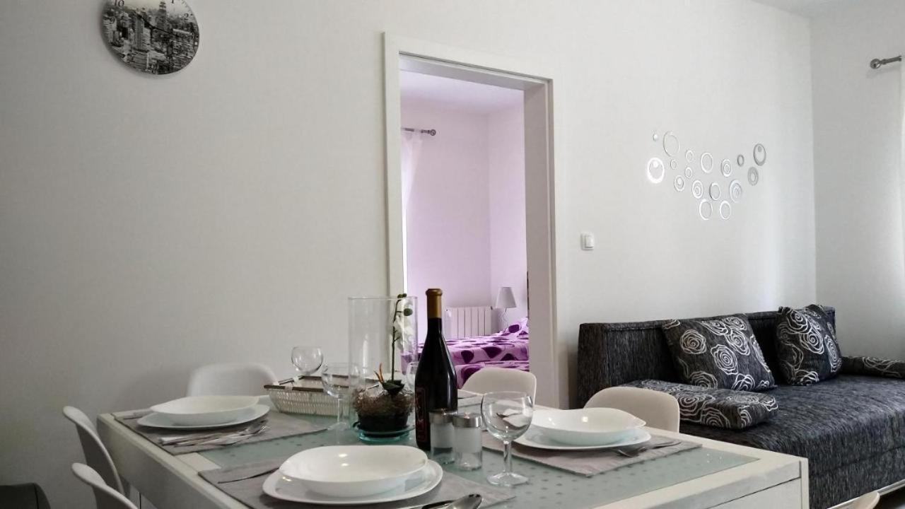Premium Apartments Adore โนวาลยา ภายนอก รูปภาพ
