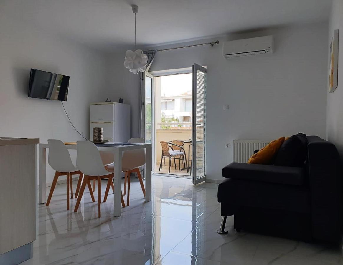 Premium Apartments Adore โนวาลยา ภายนอก รูปภาพ