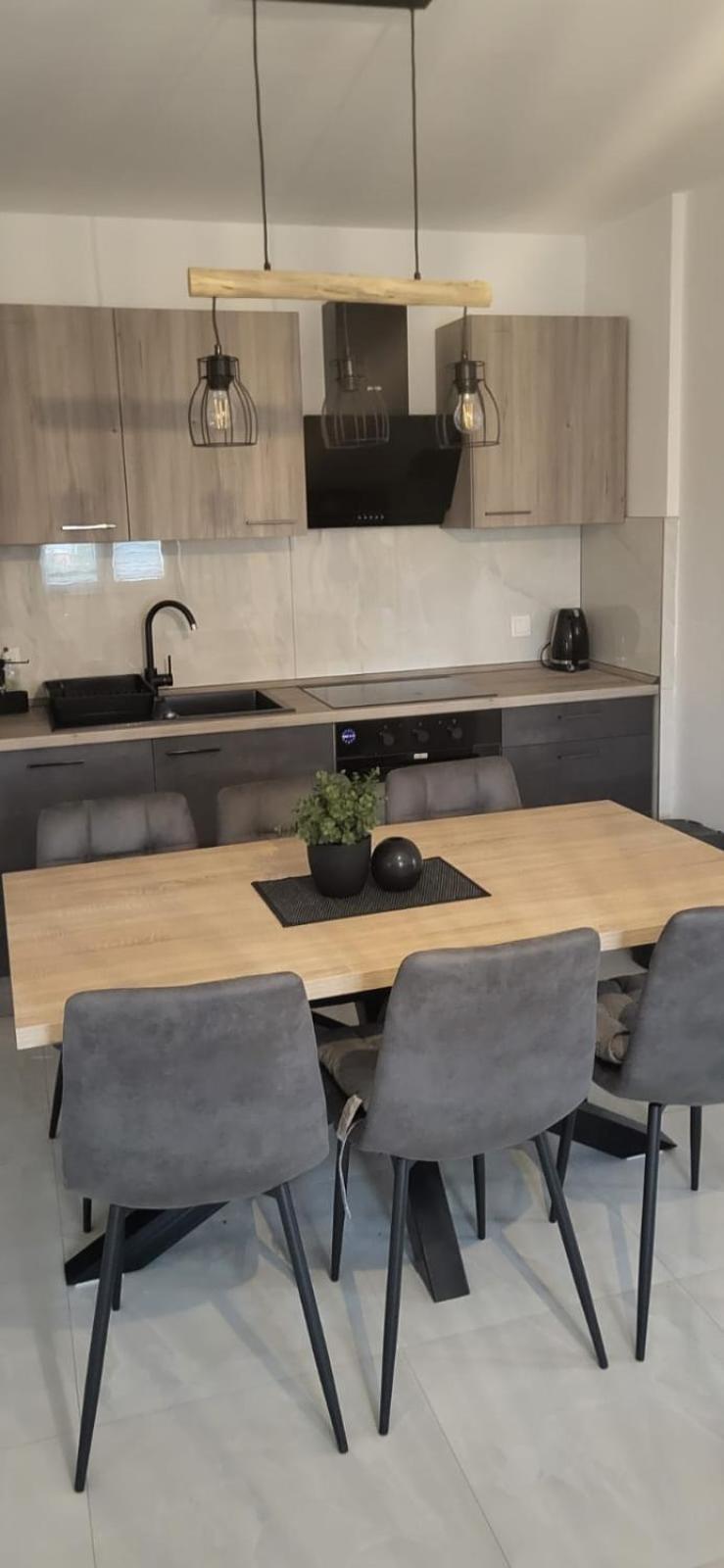 Premium Apartments Adore โนวาลยา ภายนอก รูปภาพ